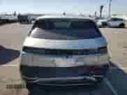 ✅ 2023 Hyundai Ioniq 5 SEL • VIN: KM8KNDAF6PU198389 • Lot: 73799694. Wystawiony na Copart z przebiegiem 21 422 mil mil. Skorzystaj z bezpłatnego archiwum sprzedaży aukcyjnych z USA i zobacz szczegółowy raport historii pojazdu na DreamBid. Zdjęcie 6.