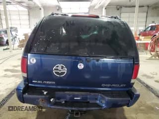 ✅ 2002 Chevrolet Blazer LS • VIN: 1GNDT13W32K110389 • Lot: 50688425. Wystawiony na Copart z przebiegiem 111 523 mil. Bezpłatny archiwum sprzedaży aukcyjnych z USA i szczegółowy raport historii pojazdu na DreamBid. Zdjęcie 6.