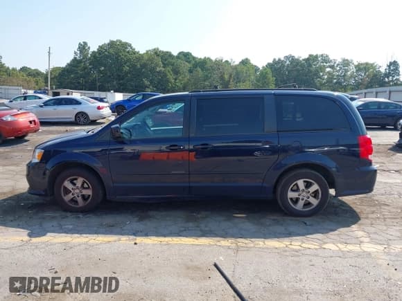 ✅ 2012 Dodge Grand Caravan SXT • VIN: 2C4RDGCG6CR310337 • Lot: 43245893. Wystawiony na IAAI z przebiegiem 219 844 mil. Bezpłatny archiwum sprzedaży aukcyjnych z USA i szczegółowy raport historii pojazdu na DreamBid. Zdjęcie 14.