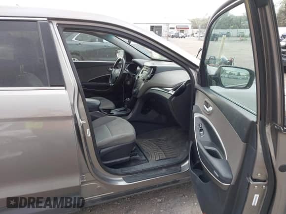 2015 Hyundai Santa Fe with VIN 5XYZTDLB3FG250726, listed as a IAAI auction lot 43108562 with 178,355 mi miles and . Bid and sale history available at DreamBid. Image 5.