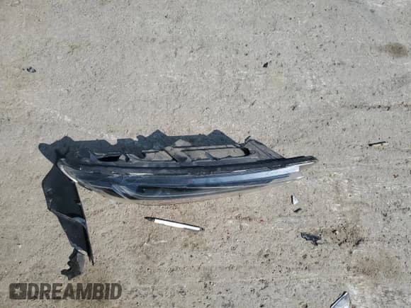 ✅ 2021 Chevrolet Blazer LT • VIN: 3GNKBHRS7MS571755 • Lot: 70458564. Wystawiony na Copart z przebiegiem 51 267 mil mil. Skorzystaj z bezpłatnego archiwum sprzedaży aukcyjnych z USA i zobacz szczegółowy raport historii pojazdu na DreamBid. Zdjęcie 12.