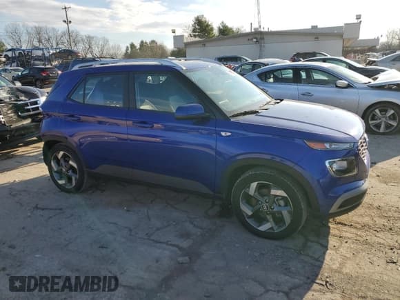✅ 2024 Hyundai Venue SEL • VIN: KMHRC8A38RU306287 • Lot: 85950524. Listed on Copart with 6,044 mi. Free auction sales archive from the USA and detailed vehicle history report at DreamBid. Image 4.