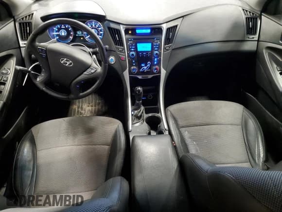 ✅ 2011 Hyundai Sonata SE • VIN: 5NPEC4AC7BH070386 • Lot: 75993074. Listed on Copart with 157,652 mi. Free auction sales archive from the USA and detailed vehicle history report at DreamBid. Image 8.