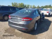 ✅ 2018 Ford Fusion SE • VIN: 3FA6P0LU6JR124351 • Lot: 43196507. Wystawiony na IAAI z przebiegiem 79 873 mil. Bezpłatny archiwum sprzedaży aukcyjnych z USA i szczegółowy raport historii pojazdu na DreamBid. Zdjęcie 4.