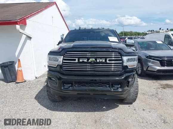 ✅ 2021 Ram 2500 Laramie • VIN: 3C6UR5FL6MG660395 • Lot: 43258757. Listed on IAAI with 90,043 mi. Free auction sales archive from the USA and detailed vehicle history report at DreamBid. Image 12.