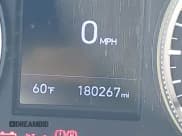 ✅ 2020 Hyundai Santa Fe SE • VIN: 5NMS2CAD3LH177958 • Lot: 43585231. Wystawiony na IAAI z przebiegiem 180 267 mil. Bezpłatny archiwum sprzedaży aukcyjnych z USA i szczegółowy raport historii pojazdu na DreamBid. Zdjęcie 16.