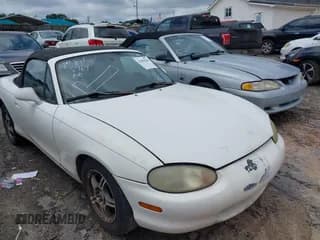 ✅ 1999 Mazda MX-5 Miata • VIN: JM1NB3536X0106323 • Lot: 42865969. Wystawiony na IAAI z przebiegiem 260 411 mil. Bezpłatny archiwum sprzedaży aukcyjnych z USA i szczegółowy raport historii pojazdu na DreamBid. Zdjęcie 1.