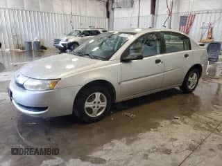 2004 Saturn ION ION 1 z VIN 1G8AG52F44Z105618, wystawiony jako Copart lot #67647265 z przebiegiem 134 457 mil mil oraz Nie do naprawy • Non repairable. Historia ofert i sprzedaży dostępna na DreamBid. Obrazek 1.