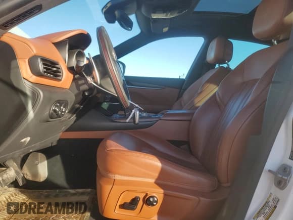 ✅ 2017 Maserati Levante S • VIN: ZN661YUL4HX247663 • Lot: 92187085. Listed on Copart with 100,469 mi. Free auction sales archive from the USA and detailed vehicle history report at DreamBid. Image 7.