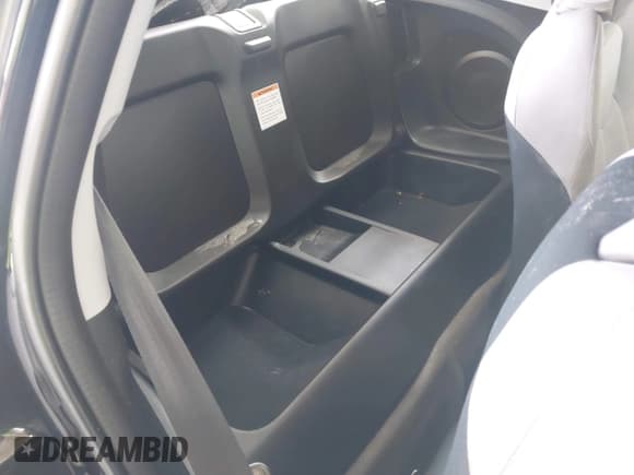 ✅ 2011 Honda CR-Z EX • VIN: JHMZF1C64BS001699 • Lot: 42885266. Wystawiony na IAAI z przebiegiem 111 050 mil. Bezpłatny archiwum sprzedaży aukcyjnych z USA i szczegółowy raport historii pojazdu na DreamBid. Zdjęcie 8.