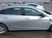 2019 Chevrolet Malibu LS z VIN 1G1ZC5ST7KF185207, wystawiony jako IAAI lot #41890505 z przebiegiem 121 509 mil mil oraz . Historia ofert i sprzedaży dostępna na DreamBid. Obrazek 13.