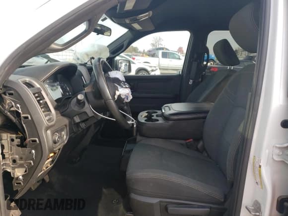 ✅ 2021 Ram 2500 Tradesman • VIN: 3C6UR4HJ2MG570652 • Lot: 81720834. Wystawiony na Copart z przebiegiem 107 229 mil. Bezpłatny archiwum sprzedaży aukcyjnych z USA i szczegółowy raport historii pojazdu na DreamBid. Zdjęcie 7.