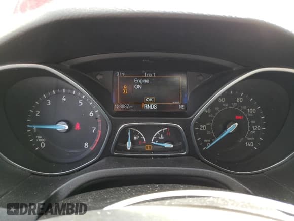 ✅ 2015 Ford Focus Titanium • VIN: 1FADP3N29FL215818 • Lot: 55442525. Wystawiony na Copart z przebiegiem 128 887 mil. Bezpłatny archiwum sprzedaży aukcyjnych z USA i szczegółowy raport historii pojazdu na DreamBid. Zdjęcie 9.