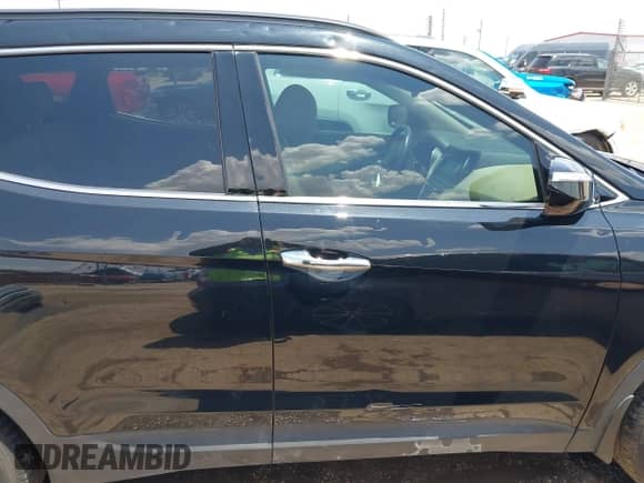 2017 Hyundai Santa Fe 2.0T с VIN 5NMZU4LA4HH042061, выставлен на аукционе IAAI как лот 42671781 с пробегом 108 104 миль миль и . История ставок и продаж доступна на DreamBid. Изображение 13.