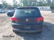 ✅ 2017 Volkswagen Tiguan S • VIN: WVGBV7AX1HK000177 • Lot: 42181456. Listed on IAAI with 179,396 mi. Free auction sales archive from the USA and detailed vehicle history report at DreamBid. Image 16.