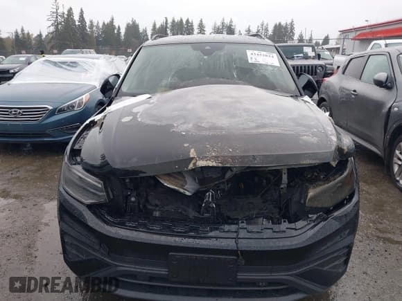 ✅ 2024 Volkswagen Tiguan S • VIN: 3VVFB7AX9RM194113 • Lot: 43452824. Listed on IAAI with Not provided. Free auction sales archive from the USA and detailed vehicle history report at DreamBid. Image 6.