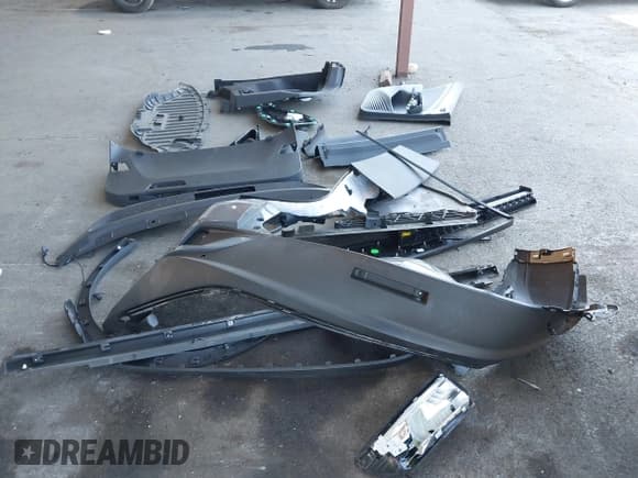 ✅ 2023 Volkswagen ID.4 Pro S • VIN: 1V2WNPE88PC041793 • Lot: 43227442. Listed on IAAI with 17,379 mi. Free auction sales archive from the USA and detailed vehicle history report at DreamBid. Image 12.