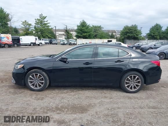 ✅ 2019 Acura TLX • VIN: 19UUB1F30KA000761 • Lot: 43017693. Wystawiony na IAAI z przebiegiem 107 554 mil. Bezpłatny archiwum sprzedaży aukcyjnych z USA i szczegółowy raport historii pojazdu na DreamBid. Zdjęcie 14.