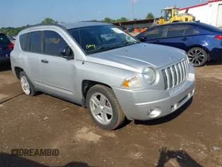 ✅ 2008 Jeep Compass Sport • VIN: 1J8FT47008D789312 • Lot: 42984269. Wystawiony na IAAI z przebiegiem 125 557 mil. Bezpłatny archiwum sprzedaży aukcyjnych z USA i szczegółowy raport historii pojazdu na DreamBid. Zdjęcie 1.