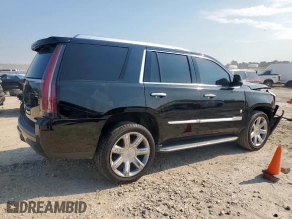 ✅ 2020 Cadillac Escalade Luxury • VIN: 1GYS3BKJ8LR210521 • Лот: 70534945. Опубликован ранее на Copart с пробегом 108 893 миль. Бесплатный доступ к архиву аукционных продаж из США и подробный отчёт об истории автомобиля на DreamBid. Изображение 3.