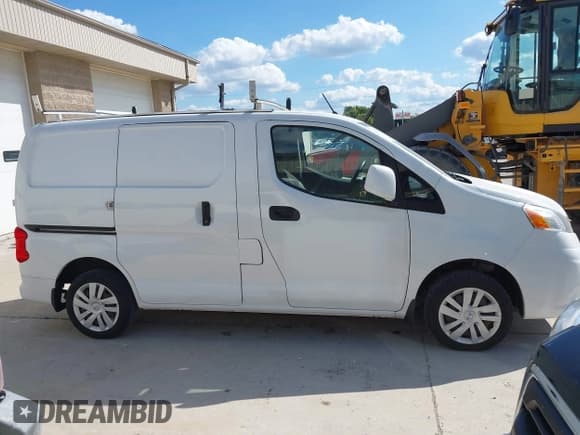 ✅ 2019 Nissan NV200 SV • VIN: 3N6CM0KN1KK706381 • Lot: 42845727. Wystawiony na IAAI z przebiegiem 92 700 mil. Bezpłatny archiwum sprzedaży aukcyjnych z USA i szczegółowy raport historii pojazdu na DreamBid. Zdjęcie 13.
