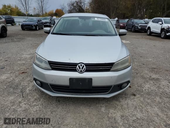 ✅ 2012 Volkswagen Jetta Comfortline • VIN: 3VWDL7AJ0CM032230 • Лот: 90709005. Опубликован ранее на Copart с пробегом 381 653 миль. Бесплатный доступ к архиву аукционных продаж из США и подробный отчёт об истории автомобиля на DreamBid. Изображение 5.
