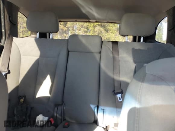 ✅ 2012 Hyundai Santa Fe GLS • VIN: 5XYZG3AB2CG098970 • Lot: 80686374. Listed on Copart with 205,463 mi. Free auction sales archive from the USA and detailed vehicle history report at DreamBid. Image 10.