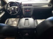 ✅ 2007 Chevrolet Suburban LT • VIN: 3GNFK16397G261510 • Lot: 87250215. Listed on Copart with 379,098 mi. Free auction sales archive from the USA and detailed vehicle history report at DreamBid. Image 8.