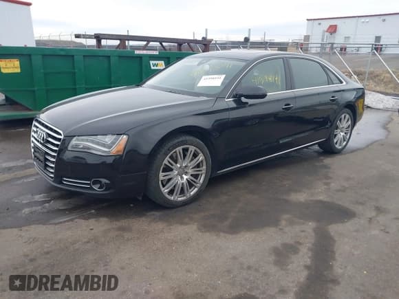 ✅ 2013 Audi A8 4.0L • VIN: WAUR2AFD5DN018209 • Lot: 41598191. Wystawiony na IAAI z przebiegiem 77 519 mil. Bezpłatny archiwum sprzedaży aukcyjnych z USA i szczegółowy raport historii pojazdu na DreamBid. Zdjęcie 2.