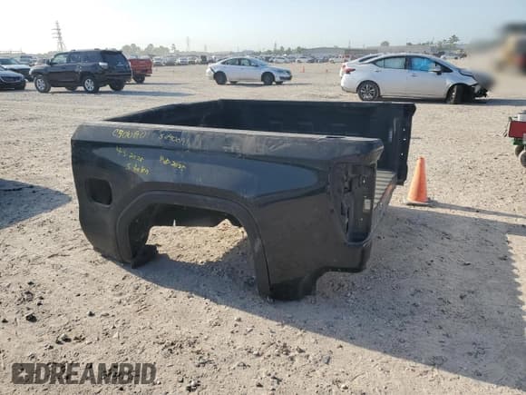 ✅ 2019 GMC Sierra 1500 • VIN: TRUCKBEDNLY123 • Лот: 52563465. Опубликован ранее на Copart с пробегом Не указан. Бесплатный доступ к архиву аукционных продаж из США и подробный отчёт об истории автомобиля на DreamBid. Изображение 2.