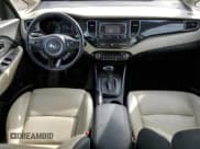 ✅ 2014 Kia Rondo EX • VIN: KNAHU8A30E7046115 • Lot: 48029785. Wystawiony na Copart z przebiegiem 84 216 mil. Bezpłatny archiwum sprzedaży aukcyjnych z USA i szczegółowy raport historii pojazdu na DreamBid. Zdjęcie 8.