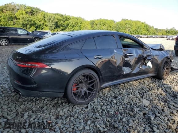 ✅ 2020 Mercedes-Benz AMG GT 53 • VIN: WDD7X6BB5LA013911 • Lot: 65644835. Wystawiony na Copart z przebiegiem 105 899 mil. Bezpłatny archiwum sprzedaży aukcyjnych z USA i szczegółowy raport historii pojazdu na DreamBid. Zdjęcie 3.