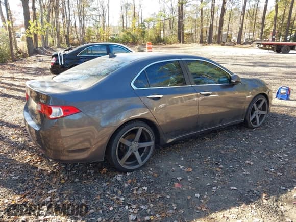 ✅ 2009 Acura TSX • VIN: JH4CU26639C019502 • Lot: 43694403. Wystawiony na IAAI z przebiegiem 210 618 mil. Bezpłatny archiwum sprzedaży aukcyjnych z USA i szczegółowy raport historii pojazdu na DreamBid. Zdjęcie 4.