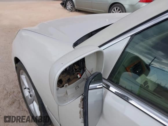 ✅ 2003 Lexus LS 430 • VIN: JTHBN30F330094636 • Lot: 42746566. Wystawiony na IAAI z przebiegiem 173 813 mil. Bezpłatny archiwum sprzedaży aukcyjnych z USA i szczegółowy raport historii pojazdu na DreamBid. Zdjęcie 14.