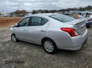 ✅ 2018 Nissan Versa S • VIN: 3N1CN7AP6JL803146 • Lot: 84071664. Wystawiony na Copart z przebiegiem 97 307 mil. Bezpłatny archiwum sprzedaży aukcyjnych z USA i szczegółowy raport historii pojazdu na DreamBid. Zdjęcie 2.