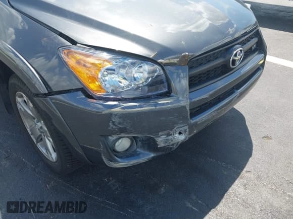 ✅ 2011 Toyota RAV4 Sport • VIN: JTMRK4DV3B5100386 • Lot: 43237810. Listed on IAAI with 122,779 mi. Free auction sales archive from the USA and detailed vehicle history report at DreamBid. Image 6.