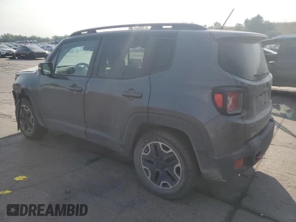 ✅ 2017 Jeep Renegade Trailhawk • VIN: ZACCJBCB9HPG31161 • Лот: 69080095. Опубликован ранее на Copart с пробегом 140 127 миль. Бесплатный доступ к архиву аукционных продаж из США и подробный отчёт об истории автомобиля на DreamBid. Изображение 2.