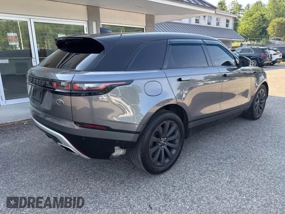✅ 2018 Land Rover Range Rover Velar R-Dynamic HSE • VIN: SALYM2RV9JA755346 • Lot: 42585531. Listed on IAAI with 108,696 mi. Free auction sales archive from the USA and detailed vehicle history report at DreamBid. Image 4.
