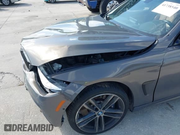 ✅ 2018 BMW 4 Series 440i • VIN: WBA4J5C54JBF07315 • Lot: 41738540. Wystawiony na IAAI z przebiegiem 74 577 mil. Bezpłatny archiwum sprzedaży aukcyjnych z USA i szczegółowy raport historii pojazdu na DreamBid. Zdjęcie 6.