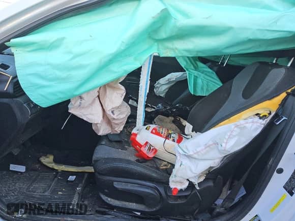 2020 Hyundai Veloster 2.0 z VIN KMHTG6AF2LU030723, wystawiony jako Copart lot #81584354 z przebiegiem Nie podano mil oraz Czysty tytuł • Clean title. Historia ofert i sprzedaży dostępna na DreamBid. Obrazek 7.