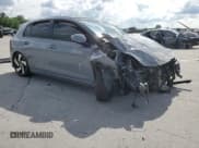 ✅ 2023 Volkswagen Golf GTI SE • VIN: WVW2A7CD9PW186951 • Lot: 58918155. Wystawiony na Copart z przebiegiem 20 309 mil. Bezpłatny archiwum sprzedaży aukcyjnych z USA i szczegółowy raport historii pojazdu na DreamBid. Zdjęcie 4.