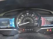 ✅ 2015 Lincoln MKZ Hybrid • VIN: 3LN6L2LUXFR607880 • Lot: 43657969. Wystawiony na IAAI z przebiegiem 225 419 mil. Bezpłatny archiwum sprzedaży aukcyjnych z USA i szczegółowy raport historii pojazdu na DreamBid. Zdjęcie 7.