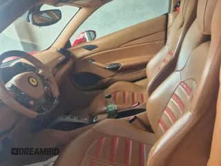 ✅ 2016 Ferrari 488 • VIN: ZFF79ALA5G0214993 • Lot: 87490235. Wystawiony na Copart z przebiegiem 25 529 mil. Bezpłatny archiwum sprzedaży aukcyjnych z USA i szczegółowy raport historii pojazdu na DreamBid. Zdjęcie 6.