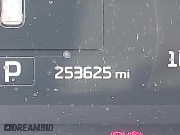 ✅ 2017 Kia Sorento EX • VIN: 5XYPH4A53HG287333 • Lot: 42230196. Listed on IAAI with 253,625 mi. Free auction sales archive from the USA and detailed vehicle history report at DreamBid. Image 15.