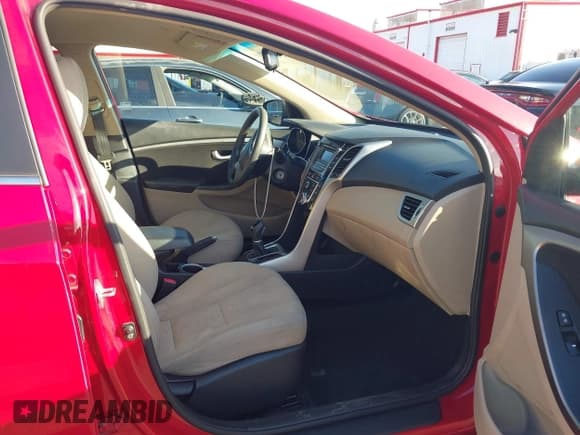 ✅ 2013 Hyundai Elantra • VIN: KMHD35LEXDU035927 • Lot: 43428365. Listed on IAAI with 111,881 mi. Free auction sales archive from the USA and detailed vehicle history report at DreamBid. Image 5.