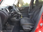 ✅ 2017 Jeep Renegade Latitude • VIN: ZACCJABB6HPE71834 • Лот: 92500685. Опубликован ранее на Copart с пробегом 184 515 миль. Бесплатный доступ к архиву аукционных продаж из США и подробный отчёт об истории автомобиля на DreamBid. Изображение 7.