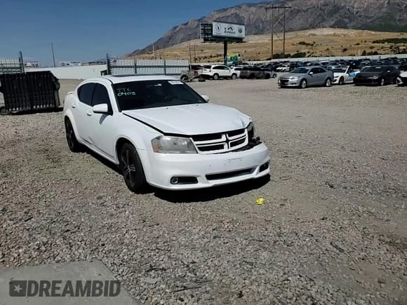 ✅ 2014 Dodge Avenger SXT • VIN: 1C3CDZCG2EN165416 • Лот: 68768914. Опубликован ранее на Copart с пробегом 68 379 миль. Бесплатный доступ к архиву аукционных продаж из США и подробный отчёт об истории автомобиля на DreamBid. Изображение 11.