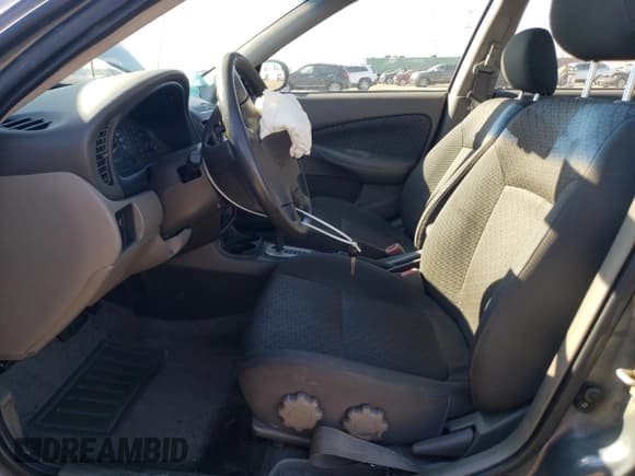 ✅ 2001 Nissan Sentra XE • VIN: 3N1CB51D91L413645 • Lot: 84173925. Wystawiony na Copart z przebiegiem 201 152 mil. Bezpłatny archiwum sprzedaży aukcyjnych z USA i szczegółowy raport historii pojazdu na DreamBid. Zdjęcie 7.