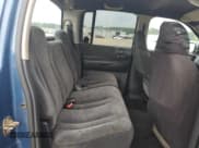 ✅ 2002 Dodge Dakota SLT • VIN: 1B7HL48N72S595180 • Lot: 74445204. Wystawiony na Copart z przebiegiem 151 579 mil. Bezpłatny archiwum sprzedaży aukcyjnych z USA i szczegółowy raport historii pojazdu na DreamBid. Zdjęcie 11.