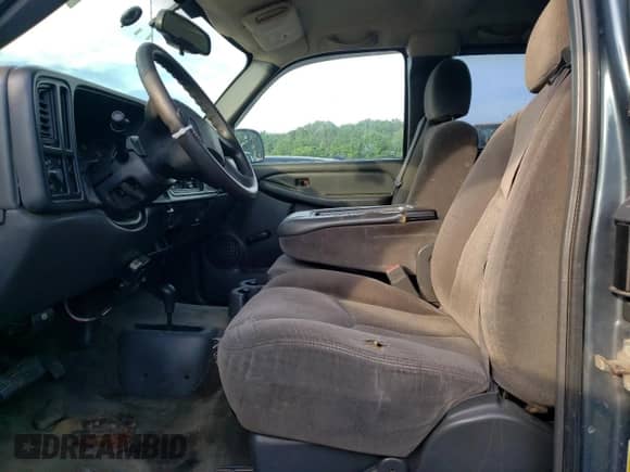 2007 Chevrolet Silverado 1500 with VIN 2GCEK19Z471106327, listed as a Copart auction lot 66468475 with 322,698 mi miles and Clean title. Bid and sale history available at DreamBid. Image 7.